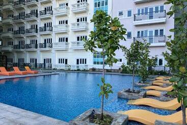 2 Br Corner Executive Suite At Lafayette Park Square Megaworld Blvd Unit 5h