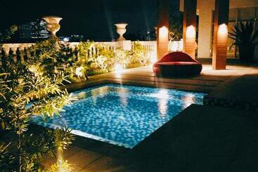 2 Br Corner Executive Suite At Lafayette Park Square Megaworld Blvd Unit 5h
