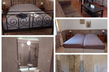 تختخواب و صبحانه Casa Rural Mas Solana