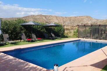 تختخواب و صبحانه Casa Rural Mas Solana