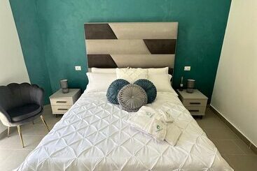 تختخواب و صبحانه Emerella Luxury Suites Siderno Lungomare