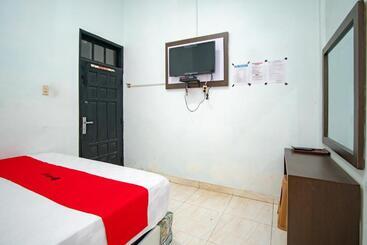 هتل Reddoorz Syariah Near Danau Lut Tawar Takengon