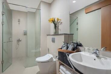 The Reiz Suites, Artotel Curated