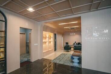 The Reiz Suites, Artotel Curated