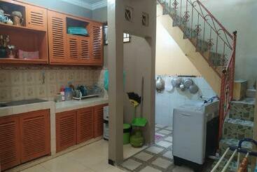 پانسیون Guest House Dissa