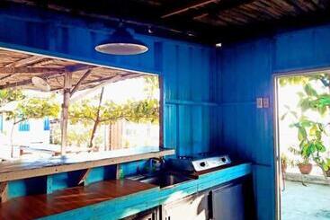 تختخواب و صبحانه Cristina Beachfront Cottages
