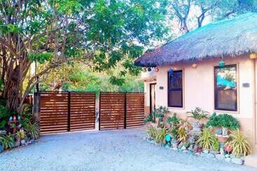 تختخواب و صبحانه Cristina Beachfront Cottages