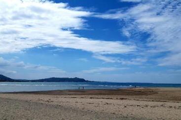 تختخواب و صبحانه Cristina Beachfront Cottages