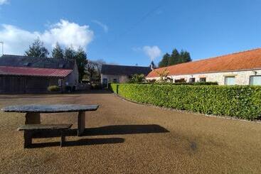 تختخواب و صبحانه Le Relais De Roscarven