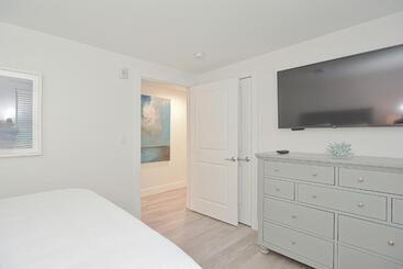 Harbourtown Suites On Plymouth Harbor