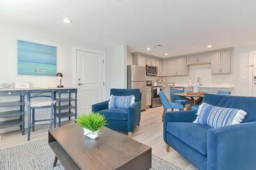 Harbourtown Suites On Plymouth Harbor