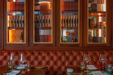 هتل Wine & Books Lisboa