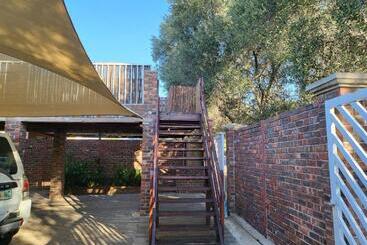 پانسیون Nikita S Self Catering Haven 2