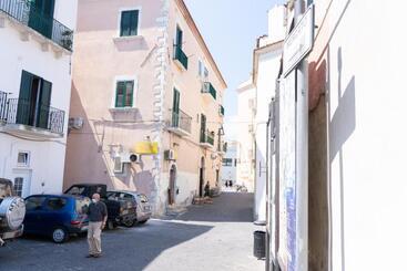 Sotto Il Castello B&b