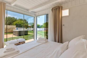 تختخواب و صبحانه Hasamami Eco Trullo, Ostuni Luxury Suite