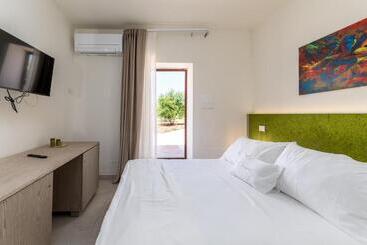 تختخواب و صبحانه Hasamami Eco Trullo, Ostuni Luxury Suite