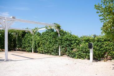 تختخواب و صبحانه Hasamami Eco Trullo, Ostuni Luxury Suite