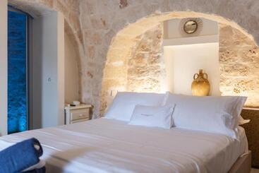 تختخواب و صبحانه Hasamami Eco Trullo, Ostuni Luxury Suite