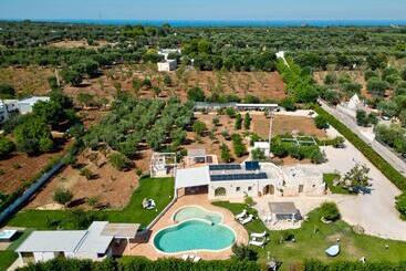 تختخواب و صبحانه Hasamami Eco Trullo, Ostuni Luxury Suite