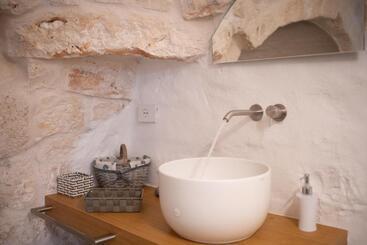 تختخواب و صبحانه Hasamami Eco Trullo, Ostuni Luxury Suite