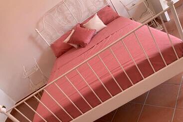 تختخواب و صبحانه La Casa Del Fragnone