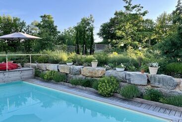 پانسیون Maison D Hôtes De Charme Le Clos De La Fontaine Piscine & Spa