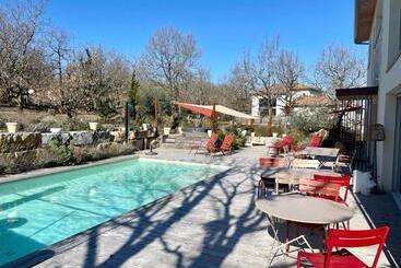 پانسیون Maison D Hôtes De Charme Le Clos De La Fontaine Piscine & Spa