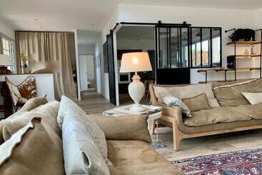 پانسیون Maison D Hôtes De Charme Le Clos De La Fontaine Piscine & Spa