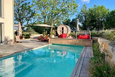 پانسیون Maison D Hôtes De Charme Le Clos De La Fontaine Piscine & Spa