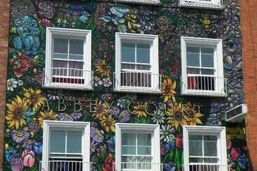 Abbey Court Hostel