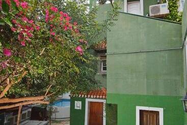 هاستل La Casa Verde