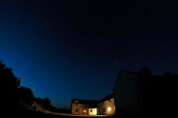 The Skellig Lodge & Hostel