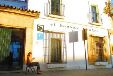هاستل Hostal Baobab