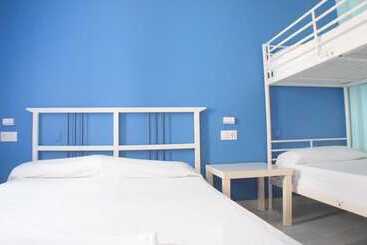 هاستل Hostal Baobab