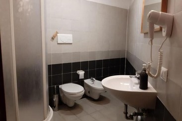 تختخواب و صبحانه Central Station Inn   Hostel
