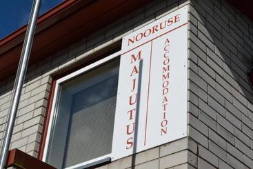 تختخواب و صبحانه Nooruse Majutus