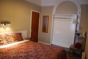 تختخواب و صبحانه Parkway Guesthouse