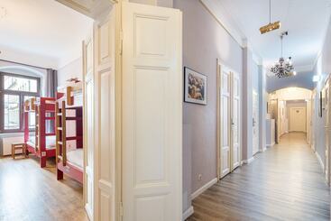 Hostel Mondpalast
