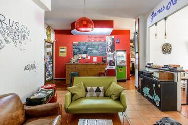 Hostel Of The Sun