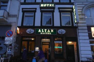 هتل Altan