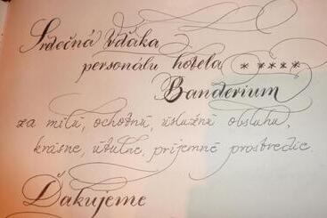 هتل Banderium