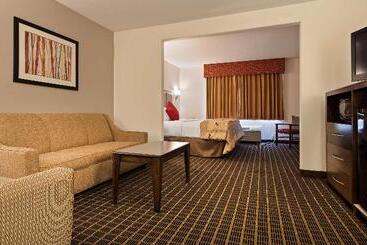 هتل Best Western Plus Eagleridge Inn & Suites