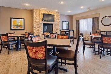 هتل Best Western Plus Eagleridge Inn & Suites