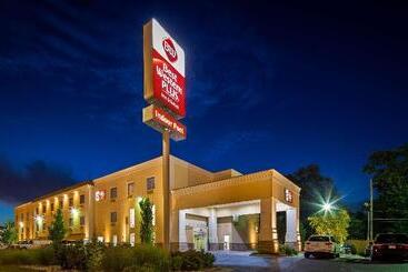 هتل Best Western Plus Eastgate Inn & Suites