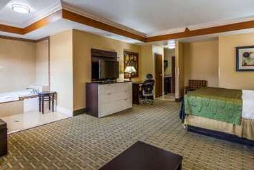 هتل Best Western Plus Jfk Inn & Suites