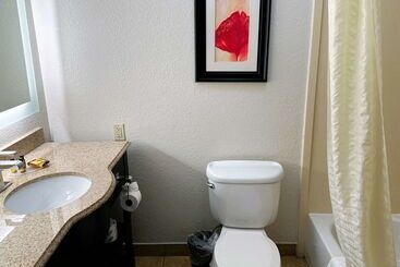 هتل Best Western Plus Jfk Inn & Suites