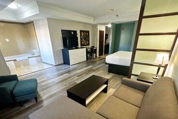 هتل Best Western Plus Jfk Inn & Suites