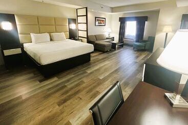 هتل Best Western Plus Jfk Inn & Suites