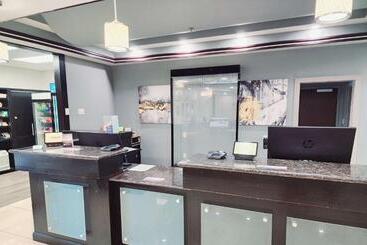 هتل Best Western Plus Jfk Inn & Suites