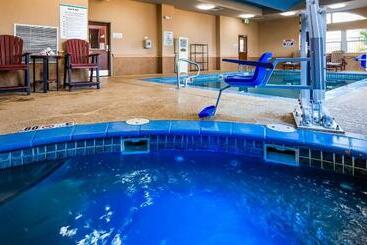 هتل Best Western Plus Jfk Inn & Suites